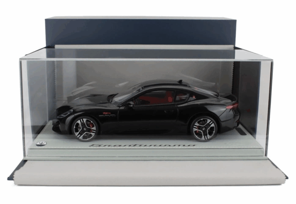 (V) MASERATI GRANTURISMO FOLGORE 2023 NERO ASSOLUTO BBR P18240C VET 30PZ